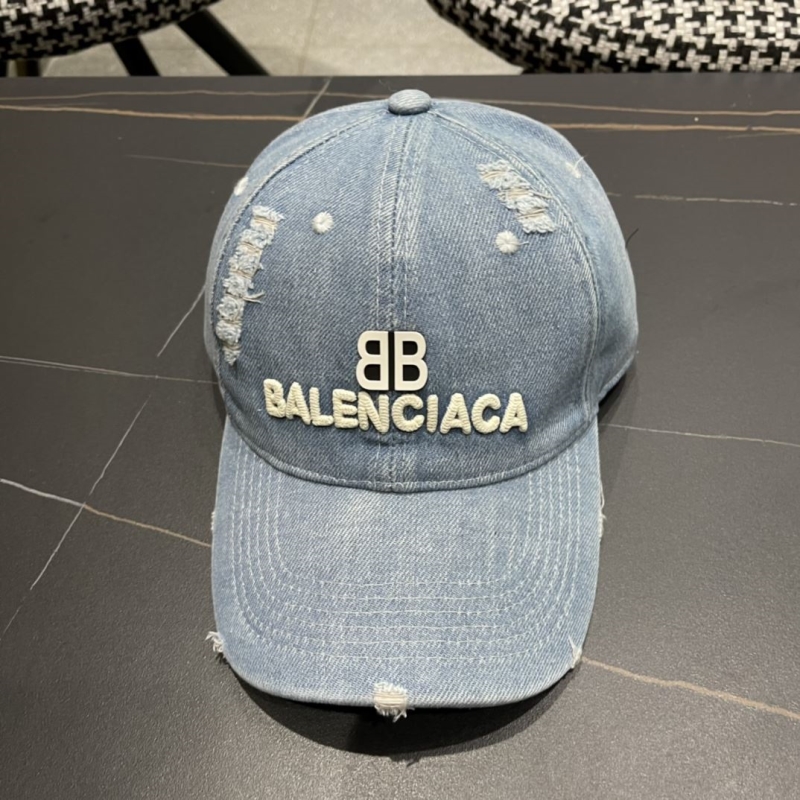 BALENCIAGA